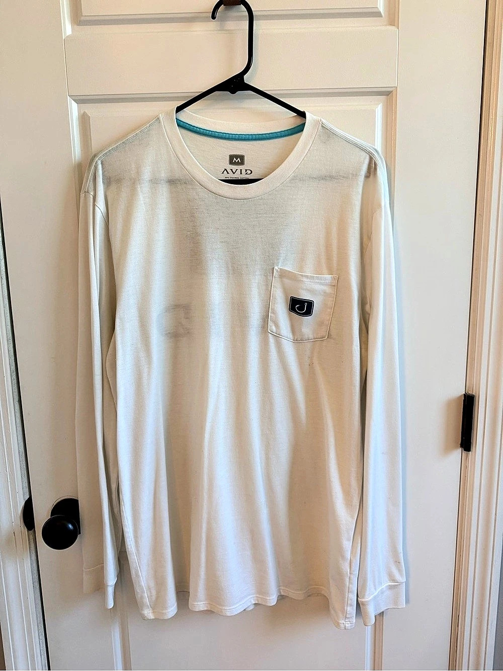 AVID Long Sleeve Graphic Tee White Size Medium Like New